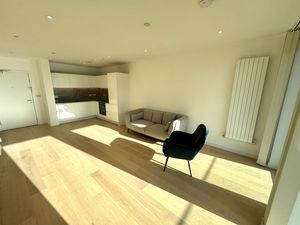 Photo 1- click for photo gallery